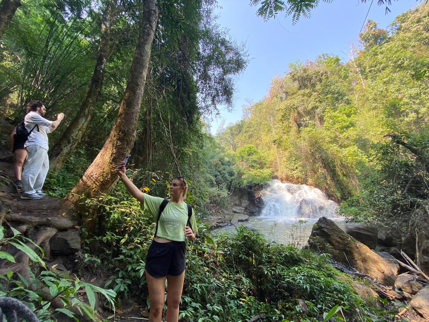 LINE_ALBUM_วันเดีFull-Day jungle explorerเดินป่าน้ำตก ชาวเขา_๒๔๐๓๐๖_3